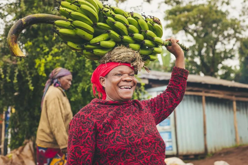 What are the Social customs during your travel in Tanzania?