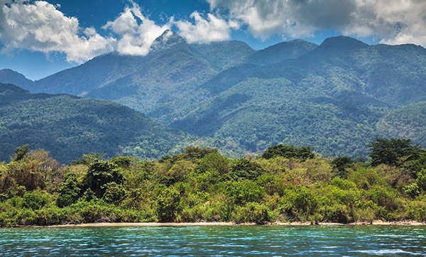 Mahale National Park: Chimpanzee Paradise