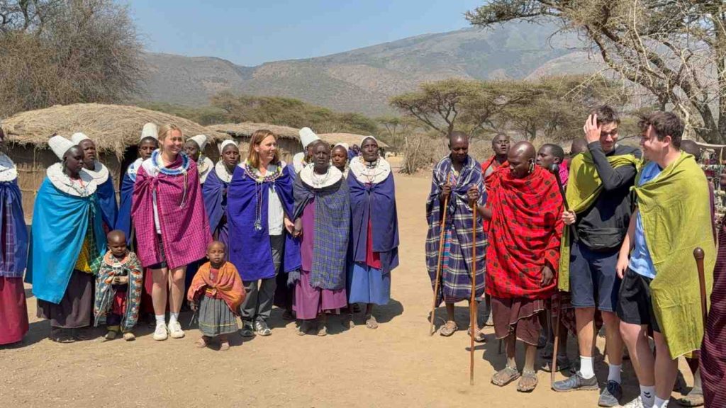 6 Days Safari with Serengeti, Ngorongoro, Manyara and Tarangire