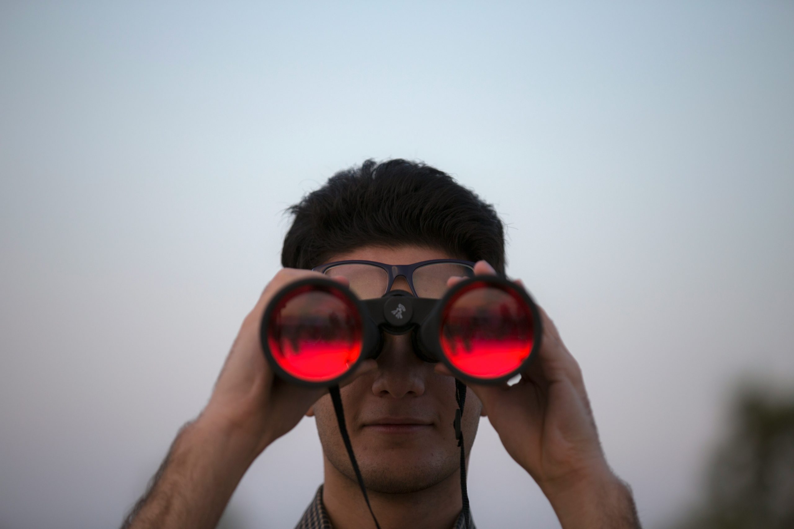 Top Best Lightweight Binoculars for your African Safari