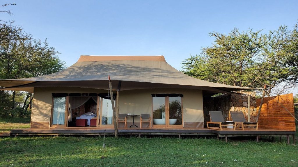 Which Are the Top 6 Most Romantic Lodges in the Serengeti