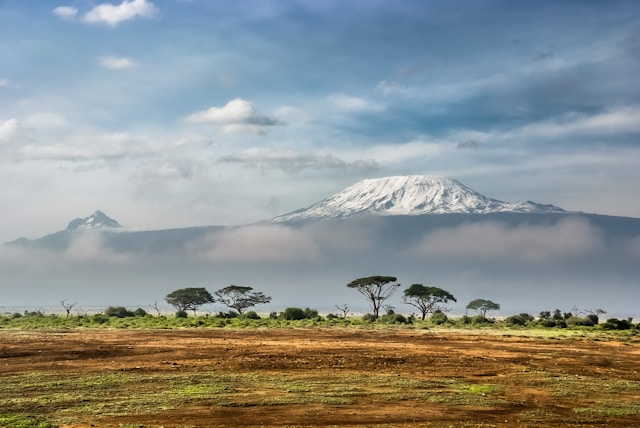 What is the weather like in Tanzania throughout the year?